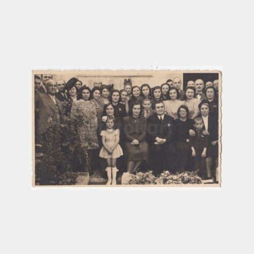 1944 İzmir Aile Nişan Töreni Konulu Fotoğraf