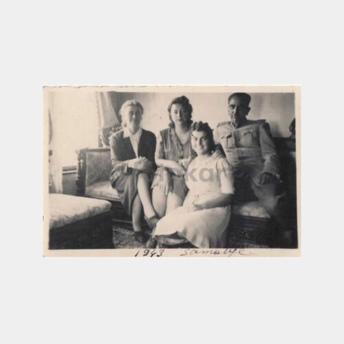 1943 Samatya Ailesi Konulu 3 Adet Fotoğraf