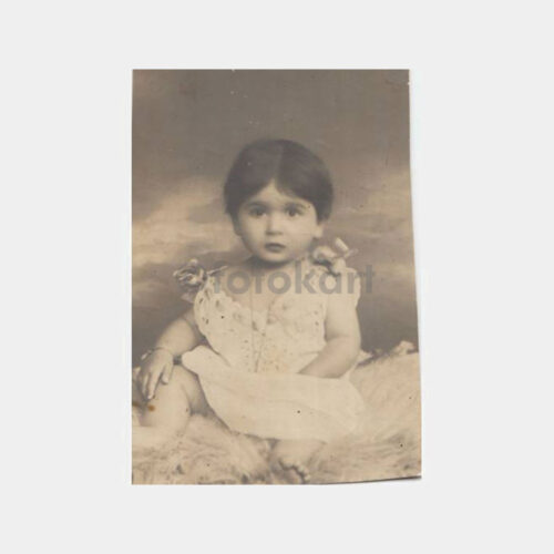 Ermenice Yazılı Çocuk Konulu Fotoğraf