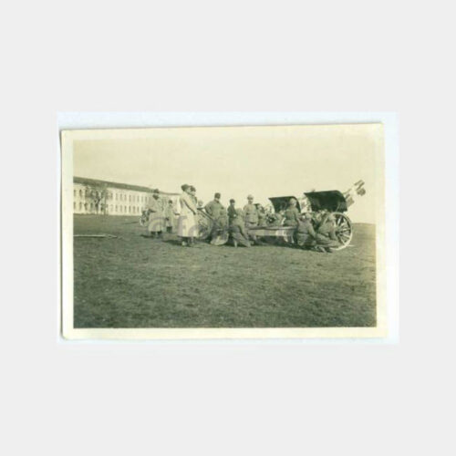 1930 Kışla Topçu Birliği Konulu Fotoğraf