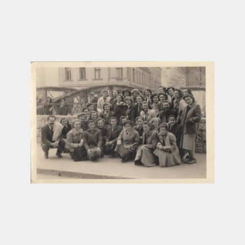 Saraybosna İmzalı Kız Öğrenciler Fotoğraf