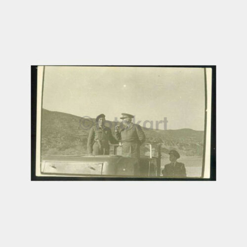1940 Askeri Araçta Subaylar Görünüş Fotoğraf