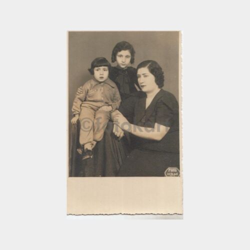 1944 Beşiktaş -Foto Hilmi- Stüdyo Aile Konulu Fotoğraf