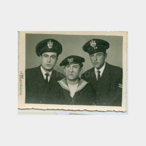 1950 Değişik Şapkalı Denizciler Görünüş Fotoğraf
