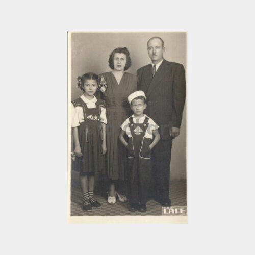 1949 Foto Lale - Denizci Çocuklar Ailesi Fotoğraf