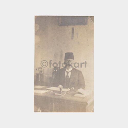 1915 Müdür Masasında Fesli Bay Konulu Fotoğraf