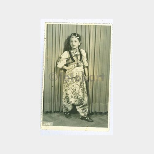 Folklor Giysili Kız -Beykoz Foto Mimoza- Fotoğraf