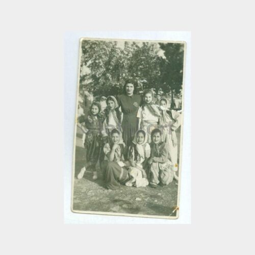 1940 Folklor Konulu Kız Öğrenciler Fotoğraf