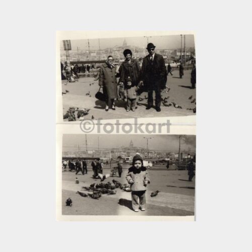 1960 Eminönü Galata Köprüsü Aile Konulu 2 Adet Fotoğraf