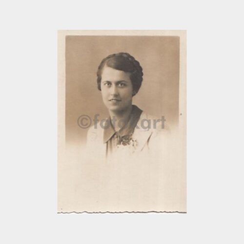1930 İtalya Kadın Konulu Stüdyo Fotoğraf