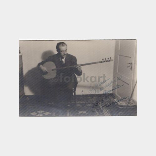 1952 Şemsi Yastıman - Halk Müziği Sanatçısı İmzalı Fotoğraf