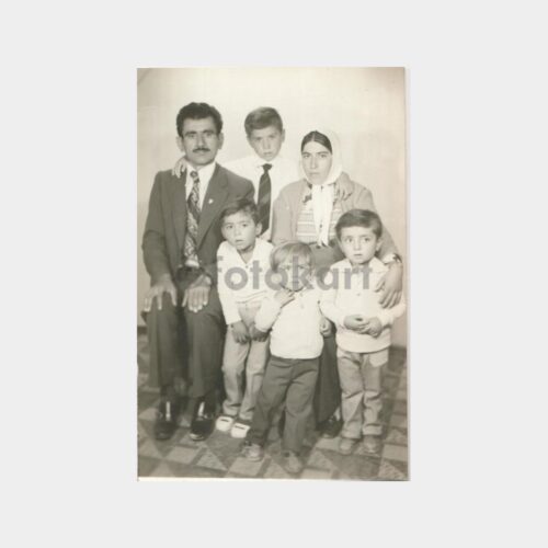 1975 Amasya Turhal Ailesi Konulu Fotoğraf