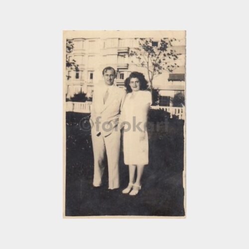 1940 Beyoğlu -Foto Yıldız- Aile Konulu Fotoğraf
