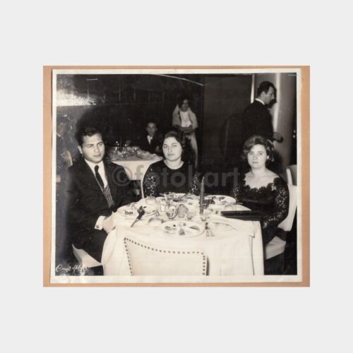 1970 Yeşilköy Çınar Oteli Fotoğraf Kabı - Görsel 2