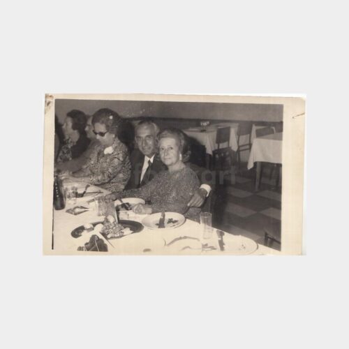 1960 Aile Yemek Fotoğrafı (Füruzan Feray Yazılı)
