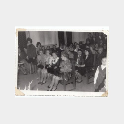 1970 Beyoğlu Evlendirme Dairesi Salonu İzleyiciler Grubu Fotoğraf
