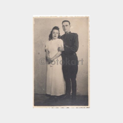 1944 Biga - Nişanlı Aile Konulu Fotoğraf