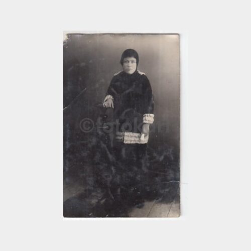 1931 Kadın Konulu Stüdyo Fotoğraf
