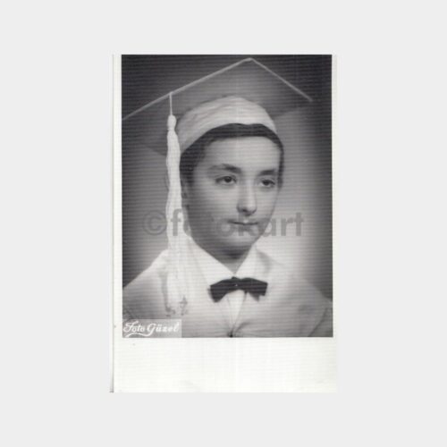 1950 Foto Güzel Kolej Öğrencisi Mezuniyet Kepi ile Fotoğraf