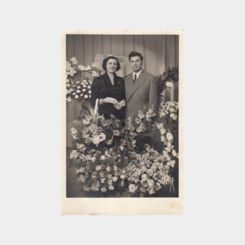 1952 Nişanlı Gençler Konulu Fotoğraf