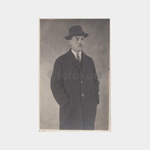 1930 Fötr Şapkalı Bay Stüdyo Fotoğrafı