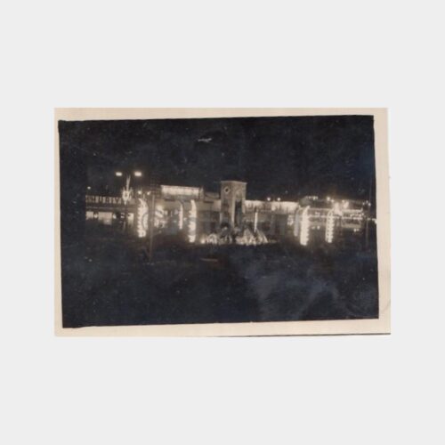 1940 Taksim Cumhuriyet Meydanı Tören Gece Görünüş Fotoğraf