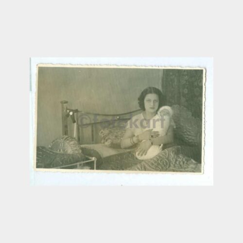 1946 Anne ve Bebeği Görünüş Fotoğraf