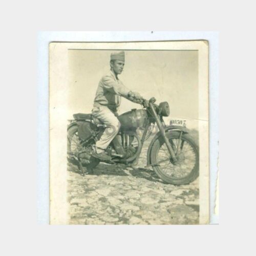 1951 Askeri Motorsikletli Konulu Fotoğraf
