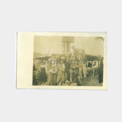 1930 Vapur Güvertesinde Baylar Fotoğraf