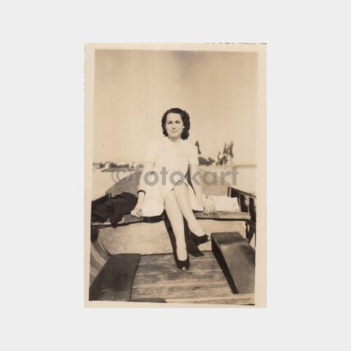1940 Kalamış Sandalda Kadın Konulu Fotoğraf