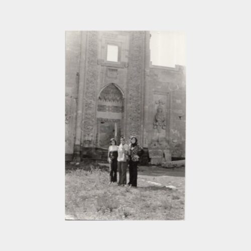 1960 Anadolu Medrese Tarihi Yapı Ziyareti Konulu Fotoğraf