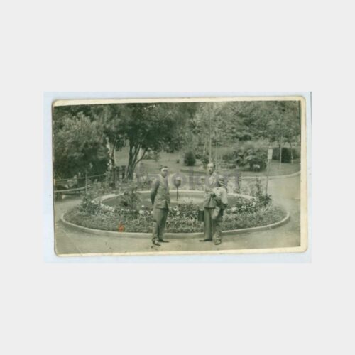 1933 Parkta İki Bay Görünüş Fotoğraf