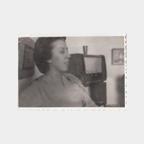1940 Radyo ve Kadın Ev Yaşamı Konulu Fotoğraf