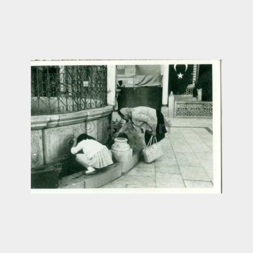 1960 Cami Şadırvan Çeşmesi Konulu Fotoğraf