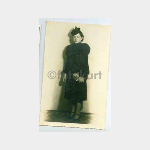 1940 Şapkalı Kadın Stüdyo Fotoğraf