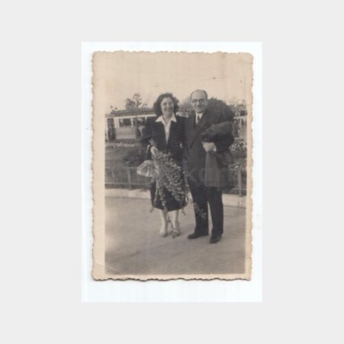 1948 Taksim Meydanı Aile Görünüş Fotoğraf