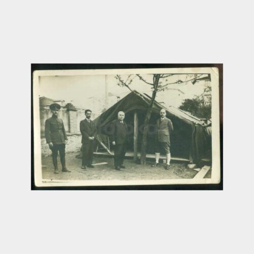 1930 Çadır Önünde Görevliler Görünüş Fotoğraf