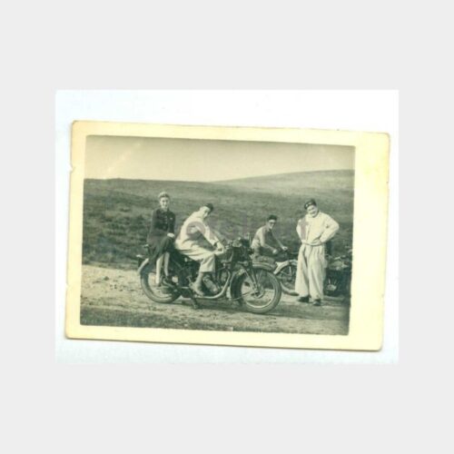 1937 Taşdelen Yolunda Motorsikletli Fotoğraf
