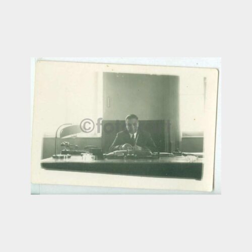 1950 Müdür Masası Konulu Fotoğraf