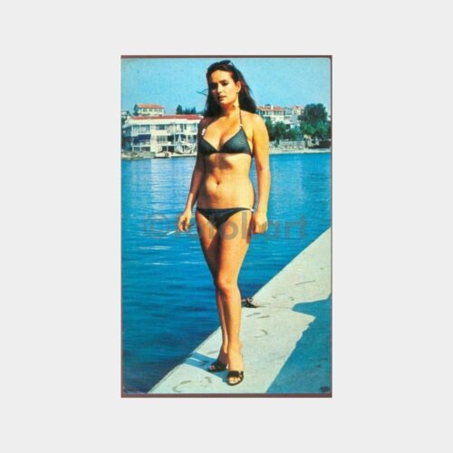 1975 Müjde Ar - Bikinili Görünüş Kartpostal