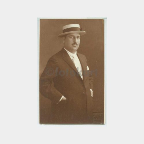 1937 Şapkalı Bay Görünüş Fotoğraf