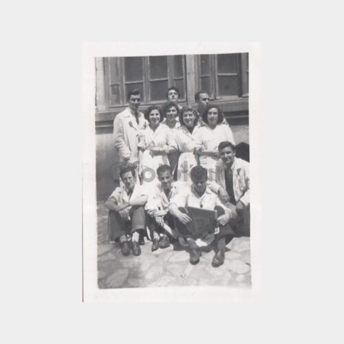 1946 Eczacılık Okulu Öğrencileri Konulu 2 Adet Fotoğraf - Görsel 2