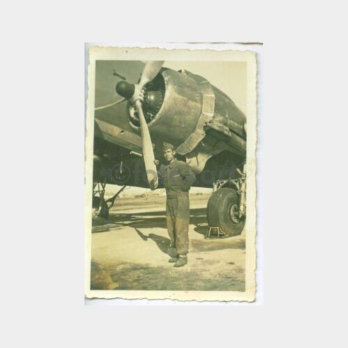 1952 Askeri Uçak ve Askerler Konulu Fotoğraf