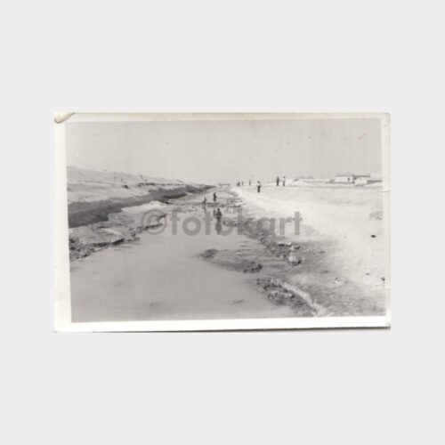 Anadolu Yer DSİ Kanalında Çamaşır Yıkayan Konulu Fotoğraf