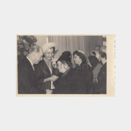 1959 Şapkalı Kadınlar Tören Konulu Fotoğraf