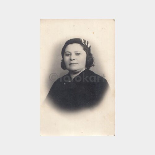 1930 Bere Şapkalı Kadın Stüdyo Konulu Fotoğraf