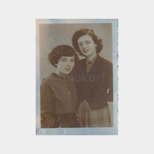 1954 Balıkesir -Foto Refik- Stüdyo Kadınlar Konulu Fotoğraf