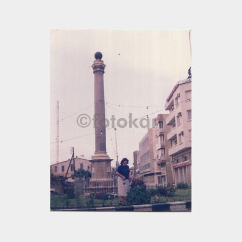 1987 Kıbrıs Lefkoşa Sütun Konulu Fotoğraf