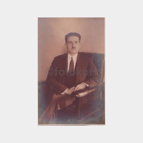 1928 Beyefendi Konulu Stüdyo Fotoğrafı