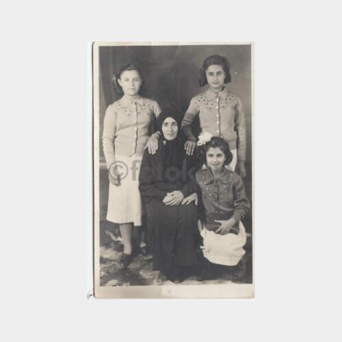 1938 Anne ve Kızları Konulu Stüdyo Fotoğraf